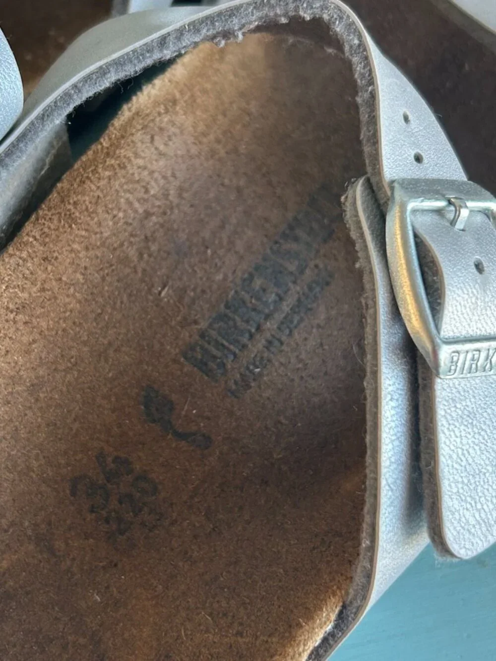 Birkenstock Girls Mayari Metallic Leather Sandals Silver Size 34 Size 3.5